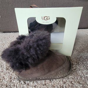 UGG Baby booties in chocolate brown